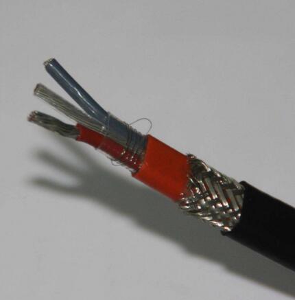 恒功（gōng）率串聯（lián）電熱帶